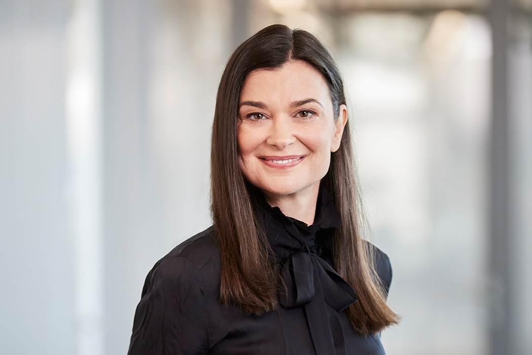 Dr. Nina Smidt Dr. Nina Smidt