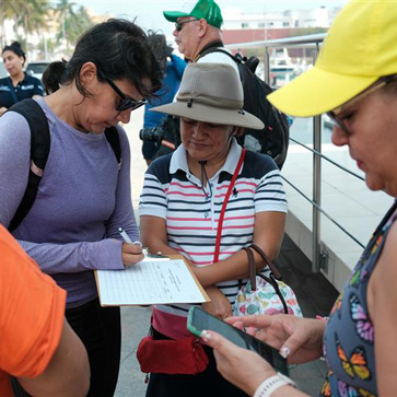 Teachers on a field trip to learn about the ocean and how they could integrate the learning in to their lessons.