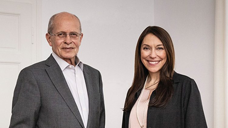 bericht-nathalievonsiemens-bertholdhuber_749x421.jpg bericht-nathalievonsiemens-bertholdhuber_749x421.jpg