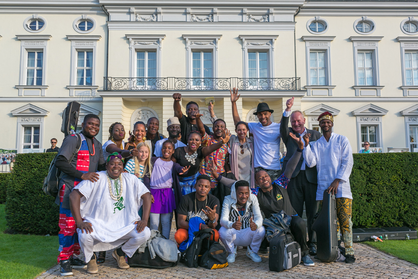 BANTU in front of Bellevue Palace BANTU in front of Bellevue Palace